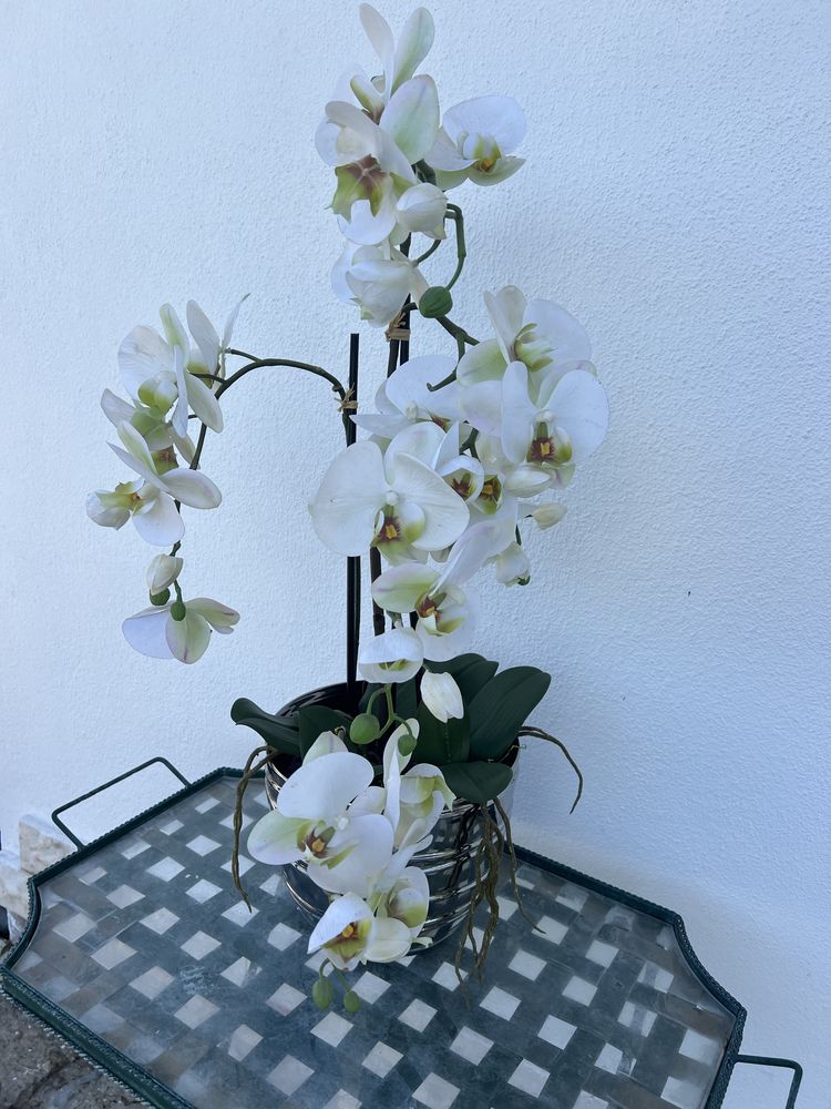 Orquidea altificial