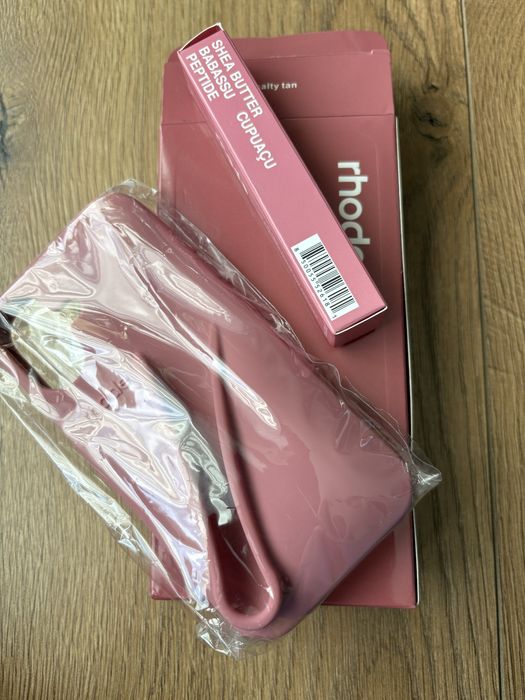 Rhode etui Iphone16 i blyszczyk Salty tan