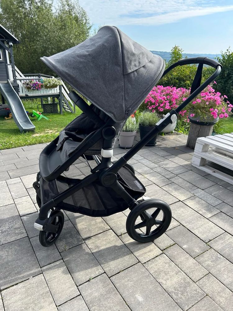 Bugaboo Fox model 3 z 2022 roku wozek 2 w 1