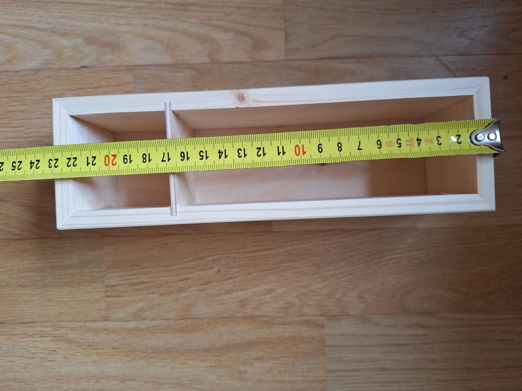 Pudełko trójdzielne na karty edukacyjne Sklejeni M. Montessori 23x7x7