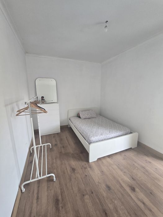 Quarto no Barreiro ao pé do Terminal Fluvial TODAS DESPESAS I