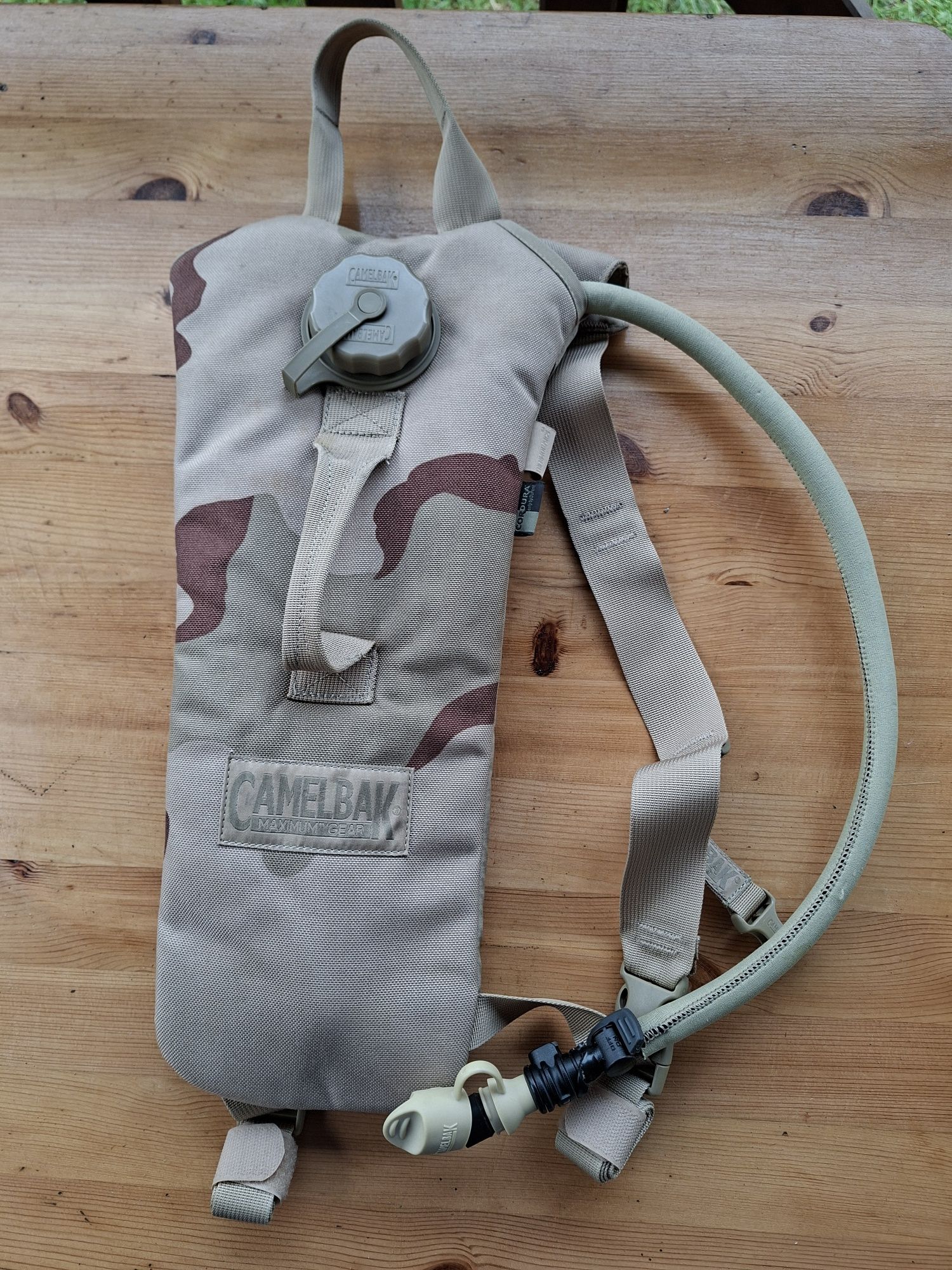 Plecak wojskowy z bukłakiem Camelback 2 l