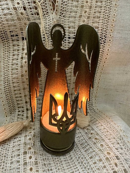 Військові сувеніри. Підсвічники.