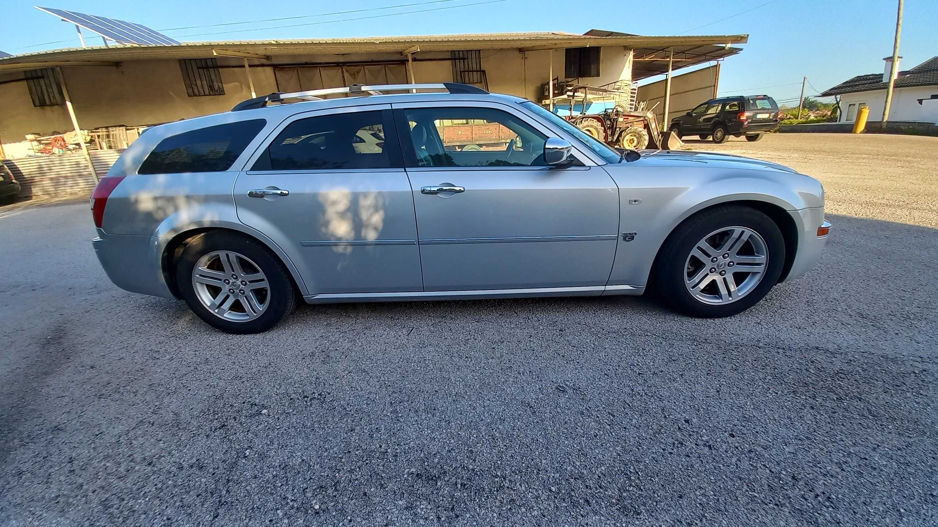 VIATURA IMPECÁVEL Chrysler 300 C Touring