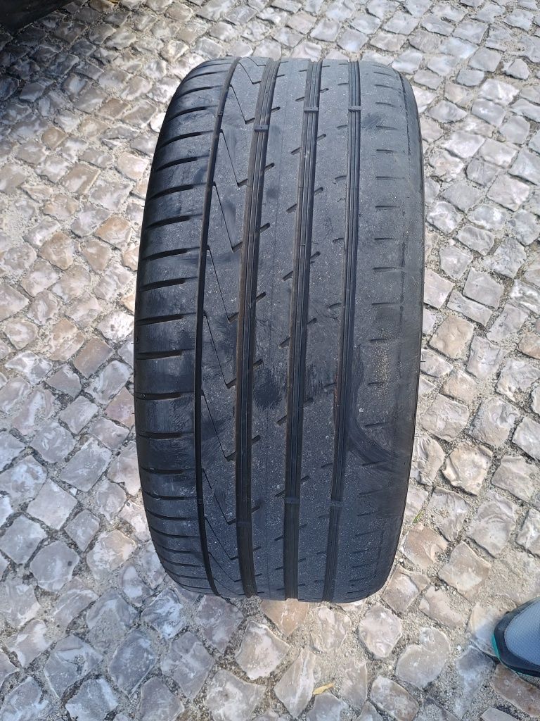 Jante BMW 19 com pneu 255/30 R19