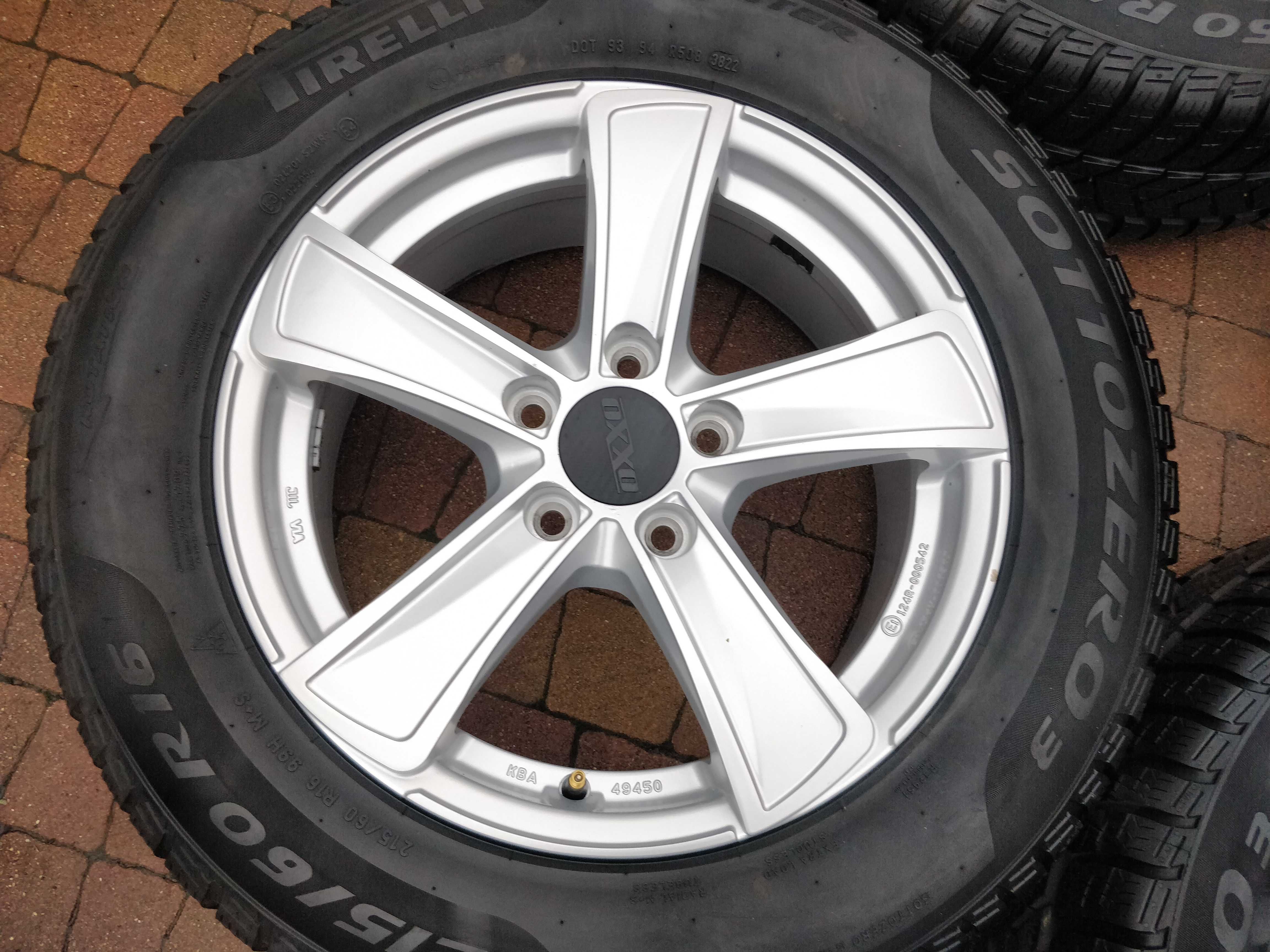 3357. Koła zimowe Skoda Yeti T-roc 5x112 ET48 Pirelli 215/60/16 2022r