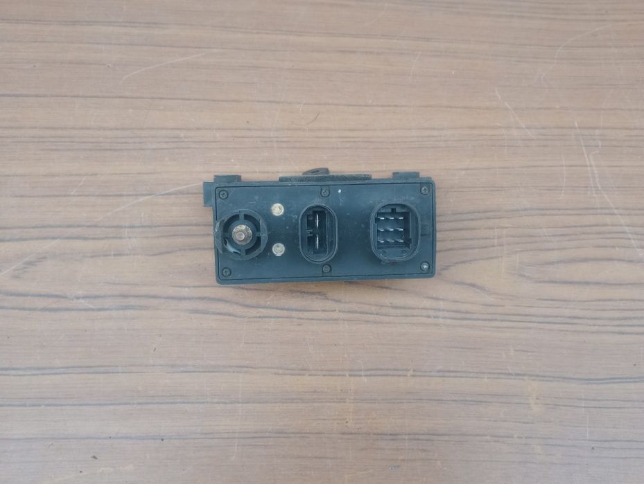 Реле свічок розжарювання накала Trafic/Peugeot/Caddy/Skoda/AstraZafira