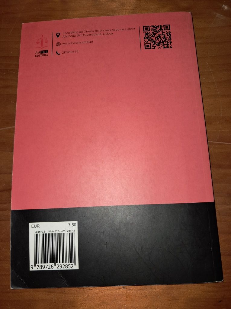 Diversos livros de Direito