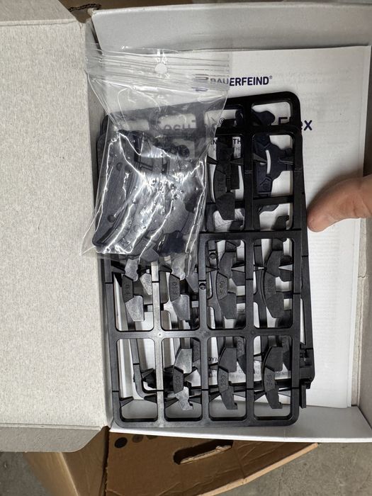 Ортез на коліно Bauerfeind SecuTec Genu Flex. Германия