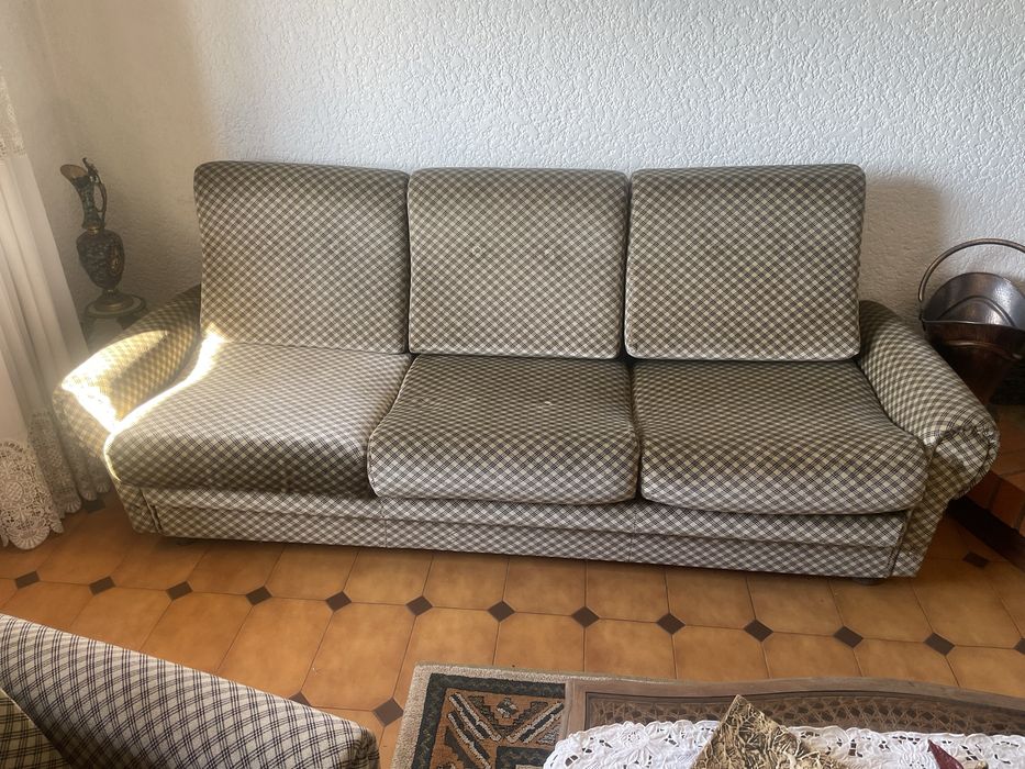 Sofá 3 lugares com padrão