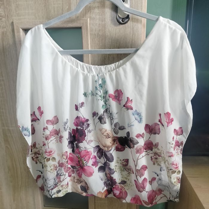 Bluzka damska letnia krótki rękaw włoska kwiaty L XL