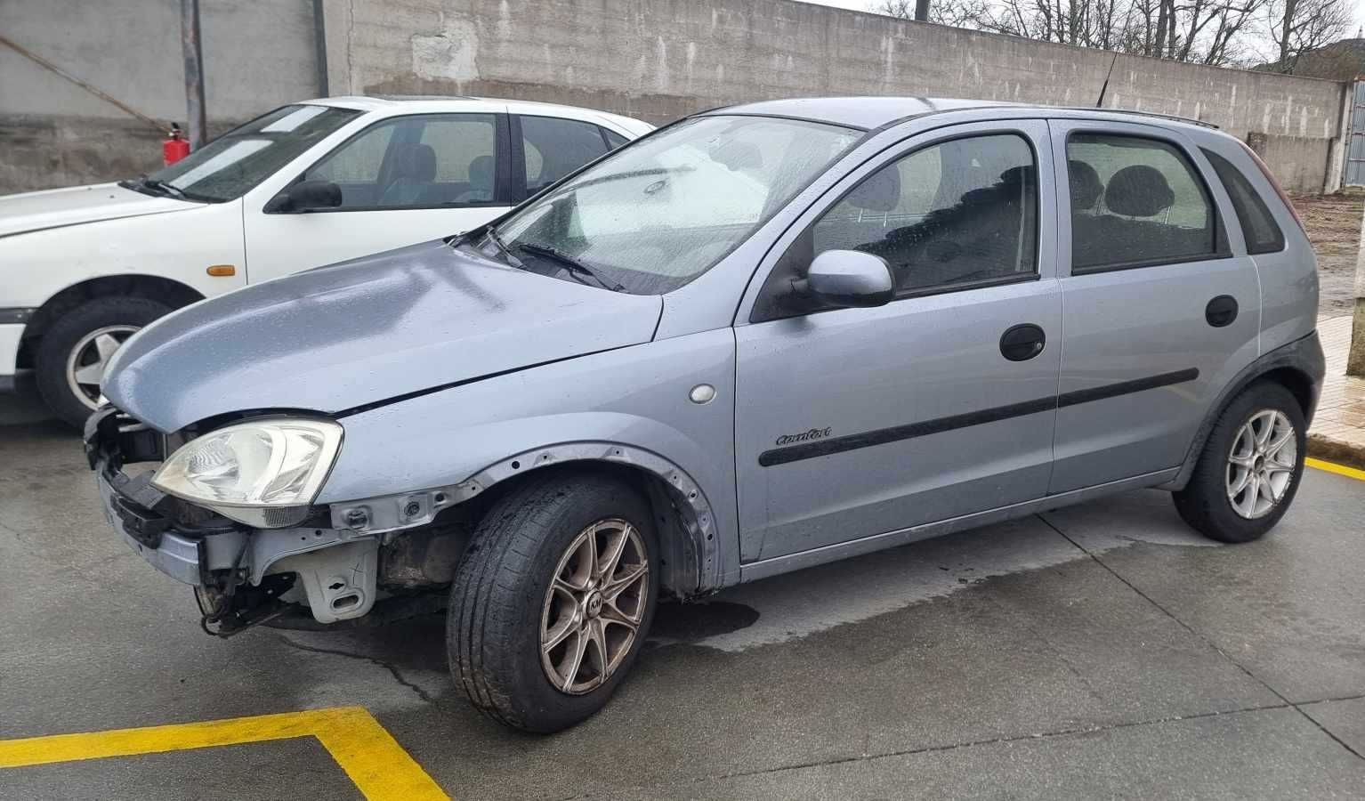 Para peças Opel Corsa C 1.2 ano 2003