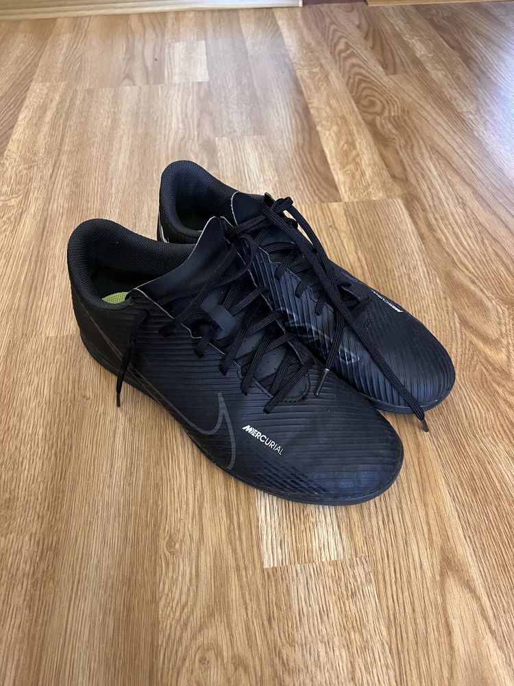 Nike Mercurial Vapor 15 Club IC DJ5969 43