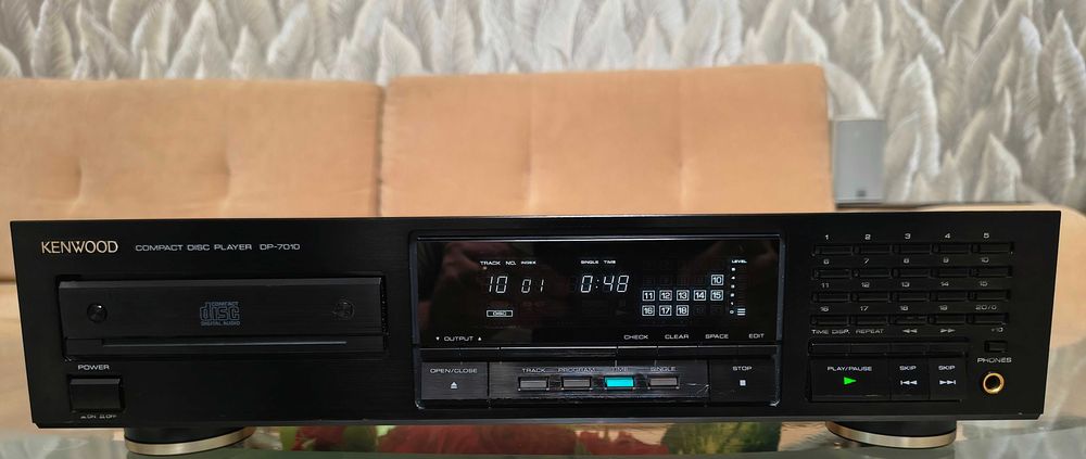 CD плеер Kenwood DP-7010 /KSS-150A/ made in Japan