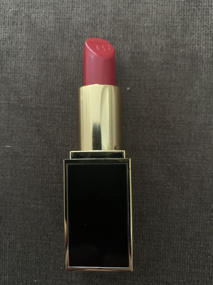 Pomadka Tom Ford kolor Cherry Lush 10