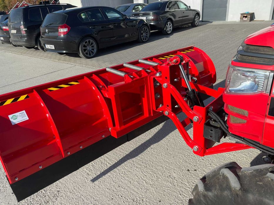 Pług do śniegu uniwersalny na płyte mini traktorki Producent NOWY