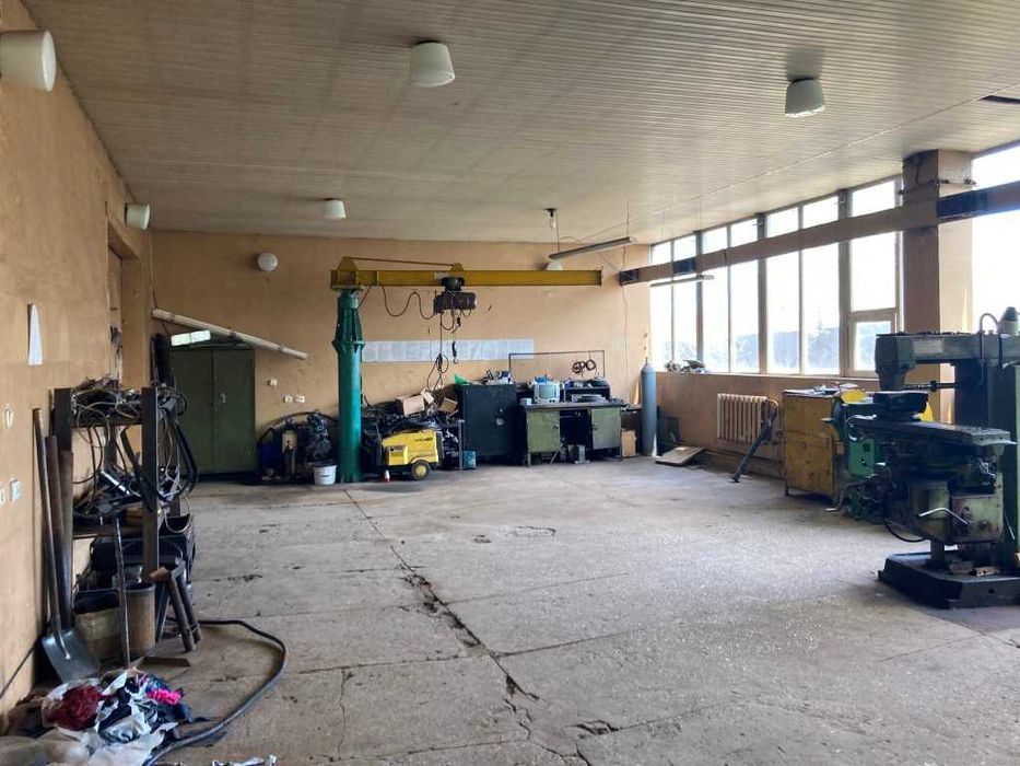 Продам діючу базу в місті Вінниця.