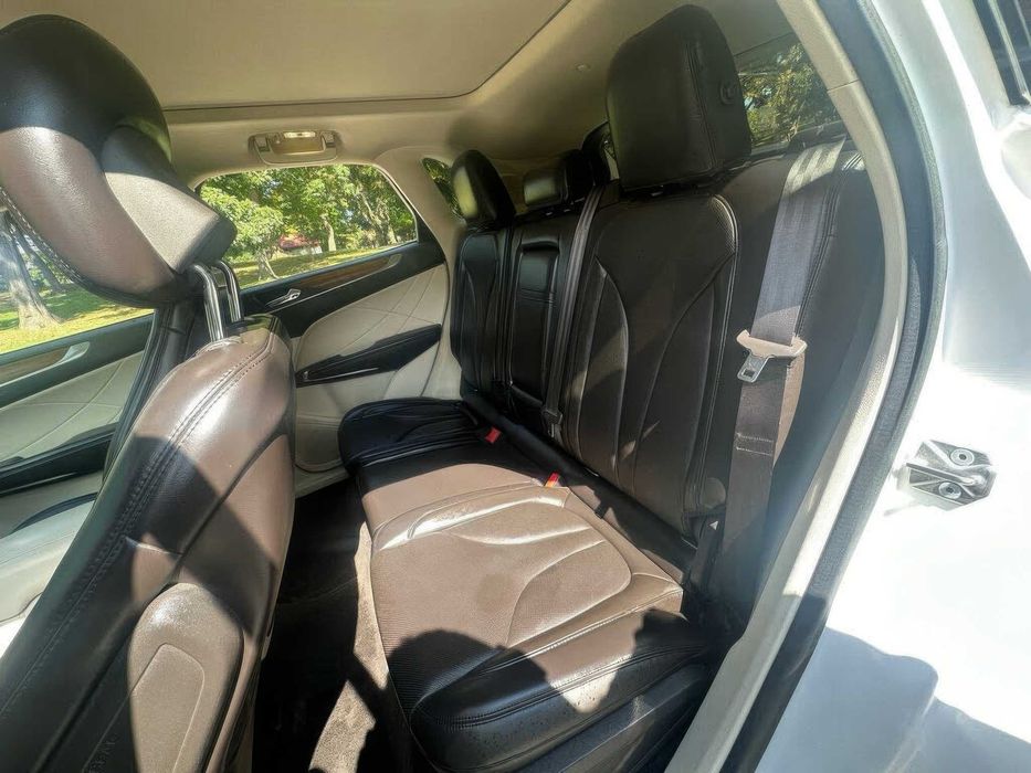 Lincoln MKC      2015