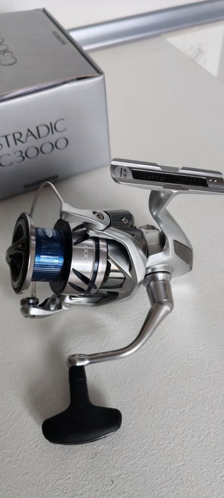 ПРОДАМ катушки Shimano Stradic c3000 FM та Ultegra c3000