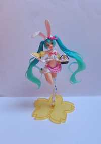 Hatsune Miku Zajączek Wielkanocny (manga, anime) - figurka z podstawką