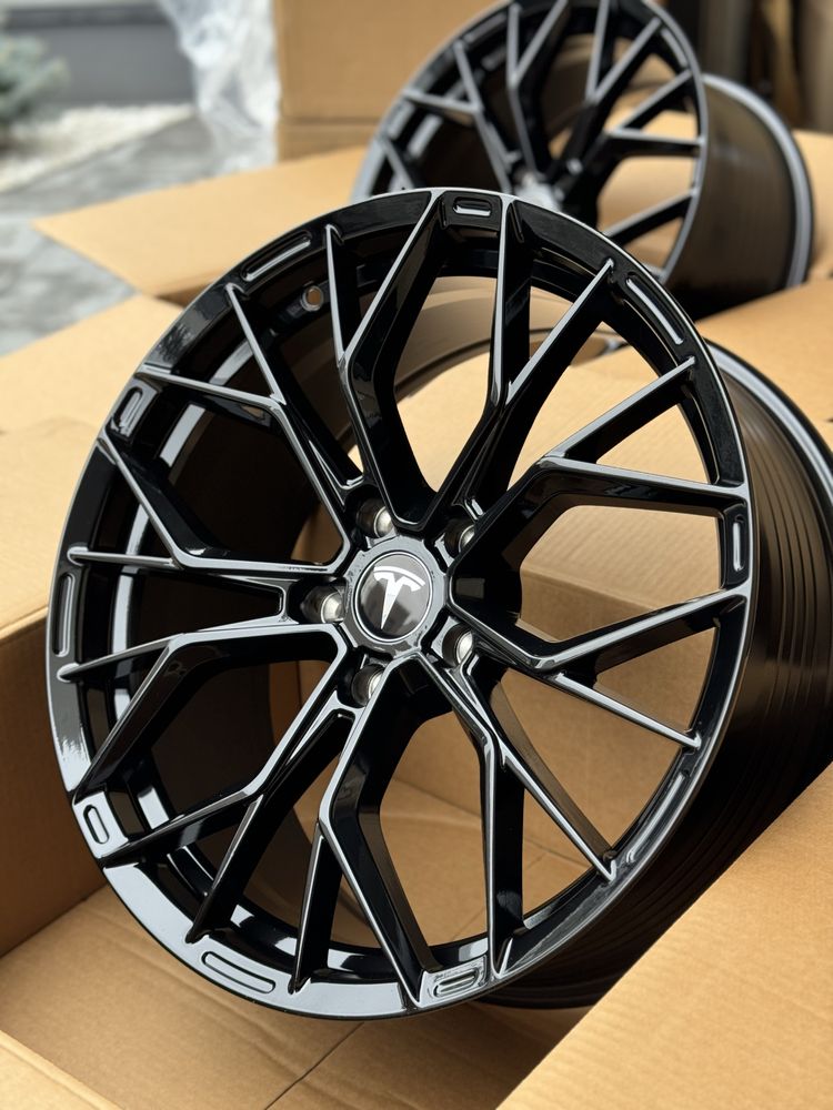 Диски Нові TESLA R19/5/114,3 Model Y . В Наявності 8 штук