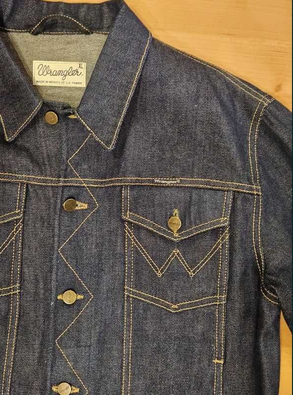Продаю новую джинсовую куртку Wrangler XL