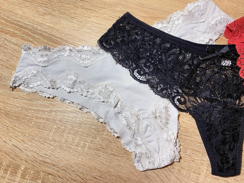 Набор кружевного белья (3 шт)