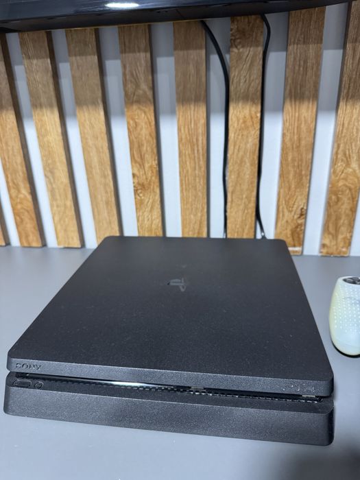 Sony PlayStation4 Slim 1TB