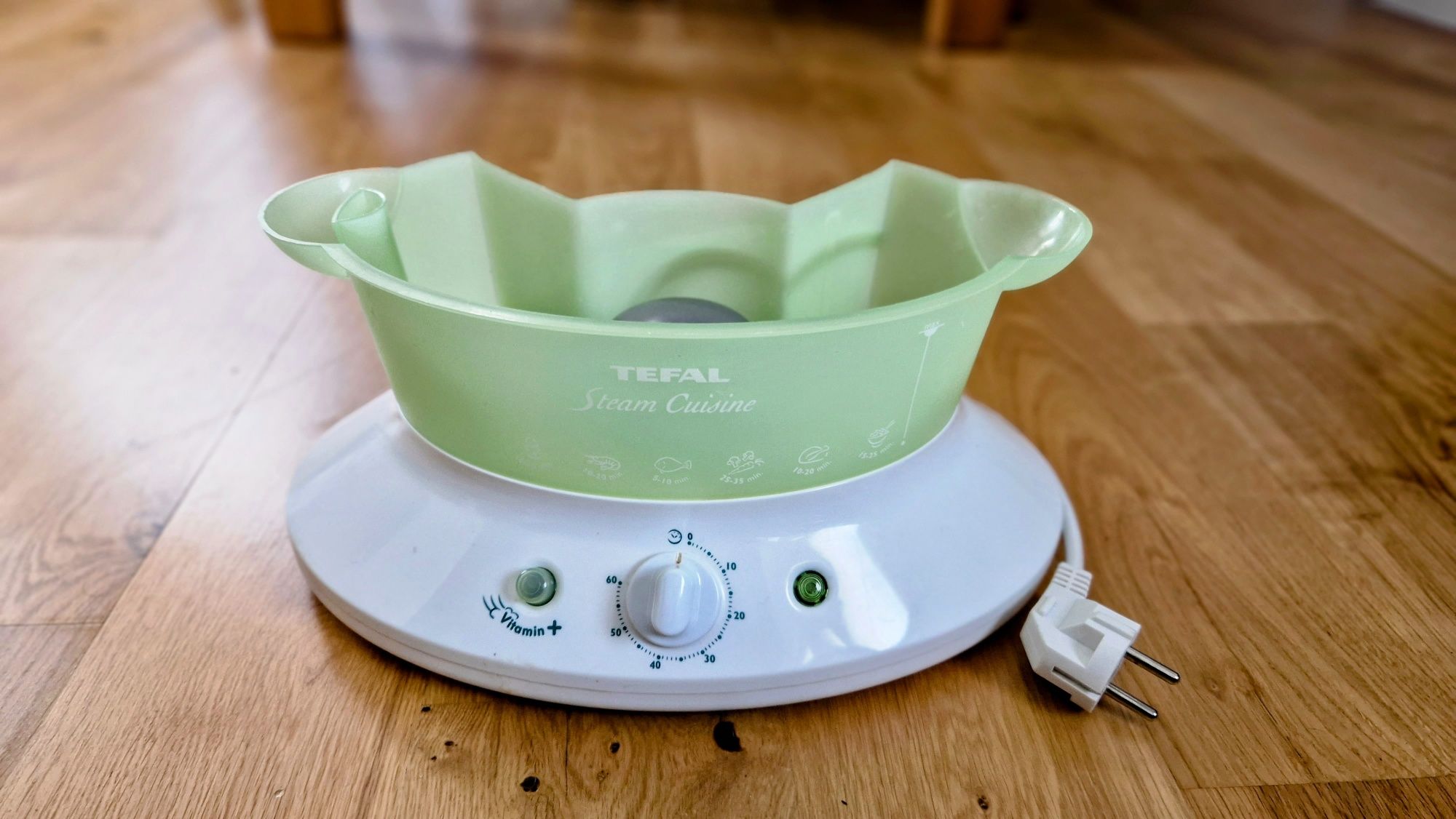 Parowar Tefal VC4003