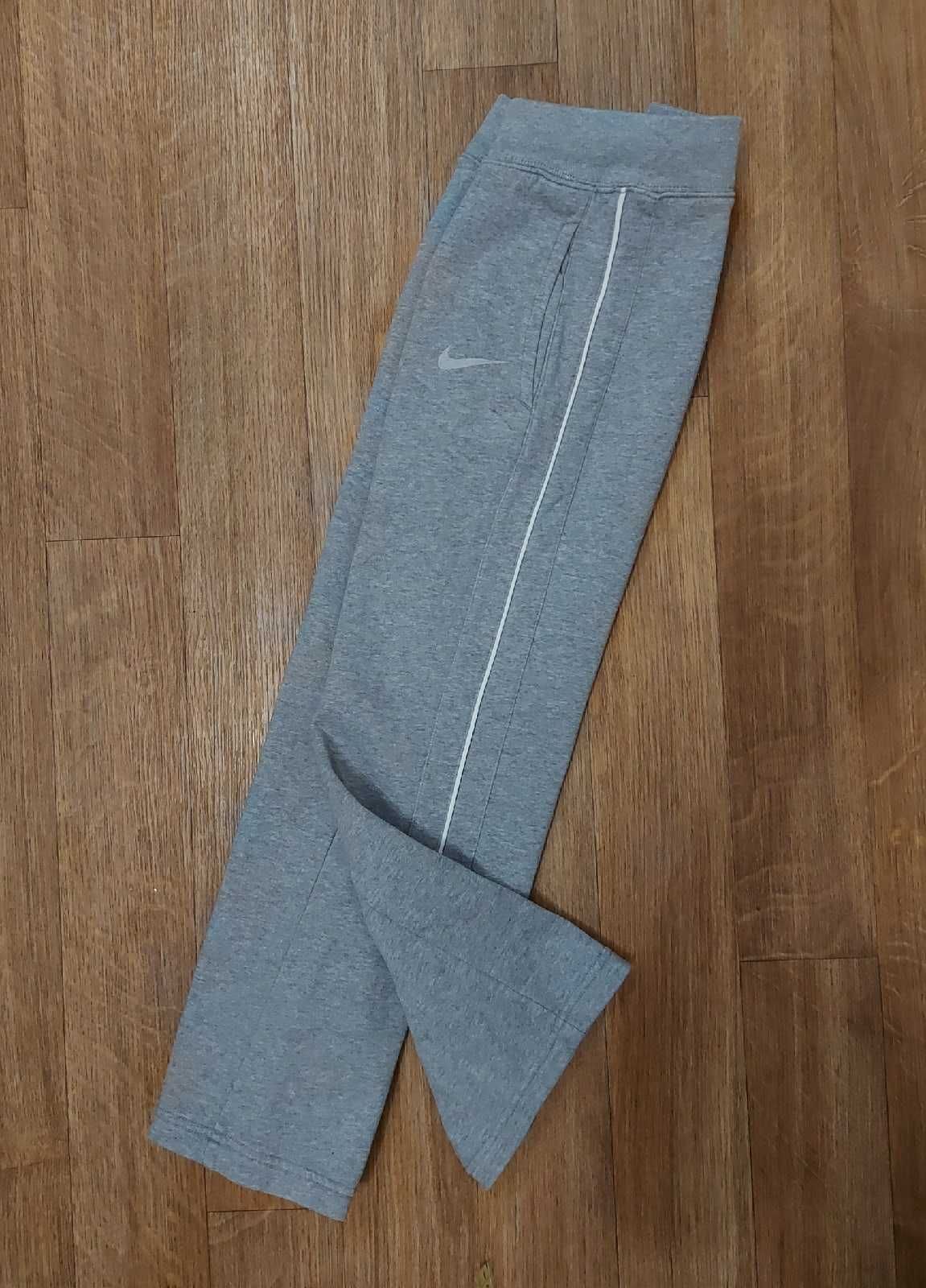 Штаны спортивные теплые на флисе Nike 128-140 костюм