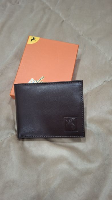 Carteira em pele de homem