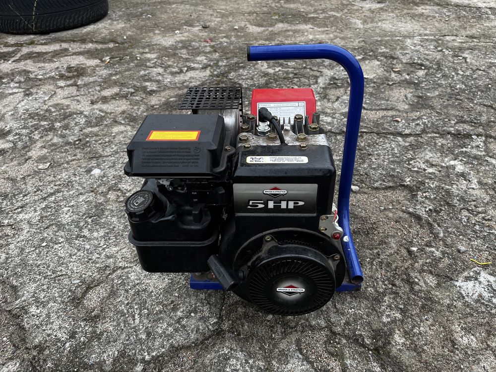 Angielski Agregat Endress 2.2kv