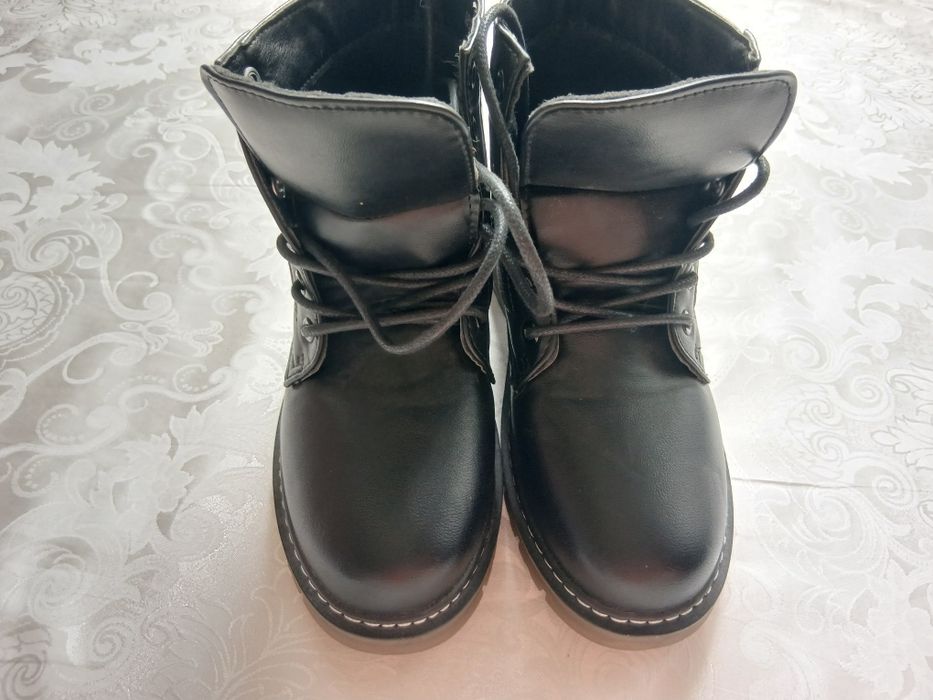 Черевики ( ботінки ) жіночі Lilley 
Нові