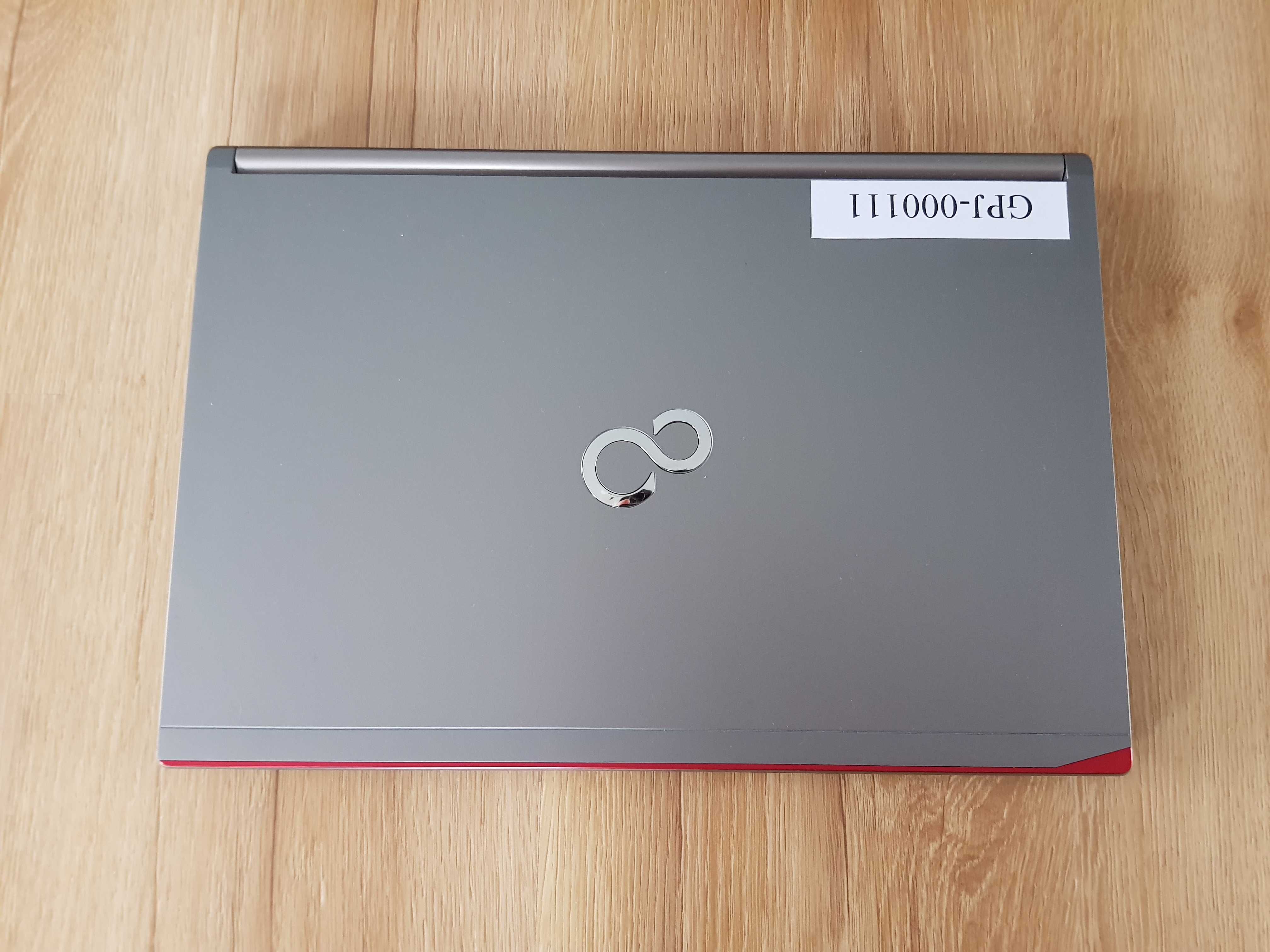 Laptop Fujitsu LIFEBOOK E Series / i5 / 8 GB RAM / Win 10 Pro