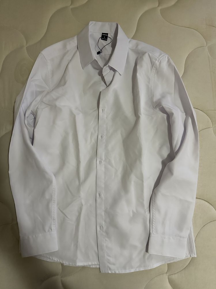 Camisas novas sem uso preco pelas duas
