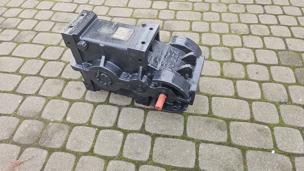 Przekladnia reduktor obrotów wd 250 i48.5 wyciągu obornika łuparka