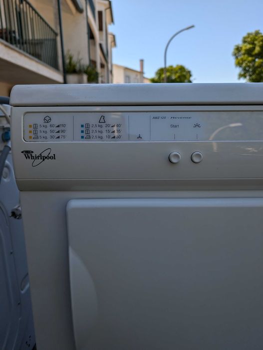 Maquina de secar roupa Whirlpool