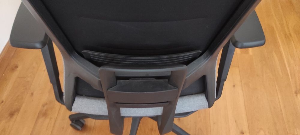 Cadeira escritório ergonómica ACTIU