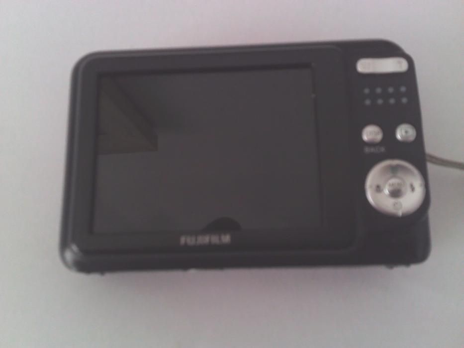 Maquina fotográfica fugifilme como nova