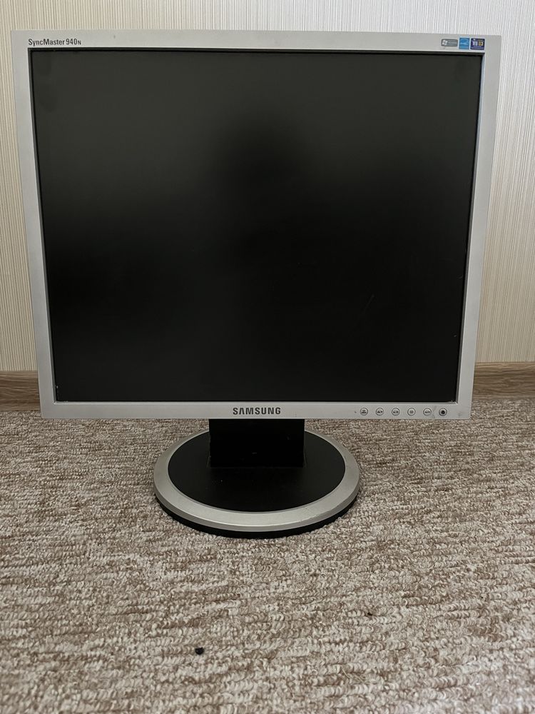 Samsung SynsMaster 940N