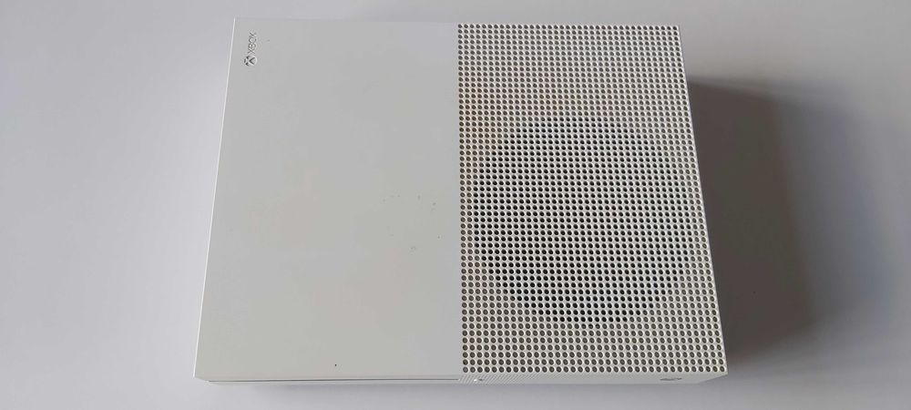 Consola Microsoft Xbox One S - AVARIADA - LER DESCRIÇÃO