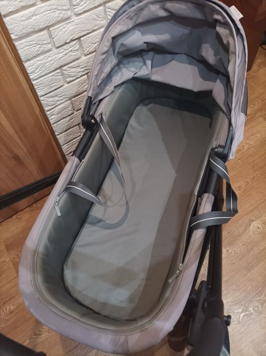 Продается коляска cybex 3 в 1