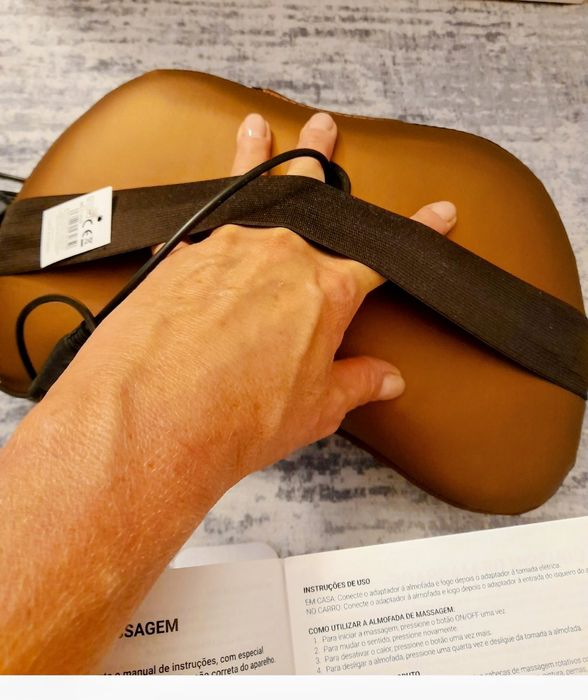 Almofada de massagem com infravermelhos, função de calor e movimentos