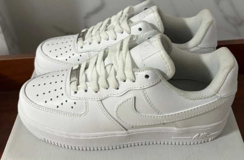 NIKEAir Force1Low07 R.42.5