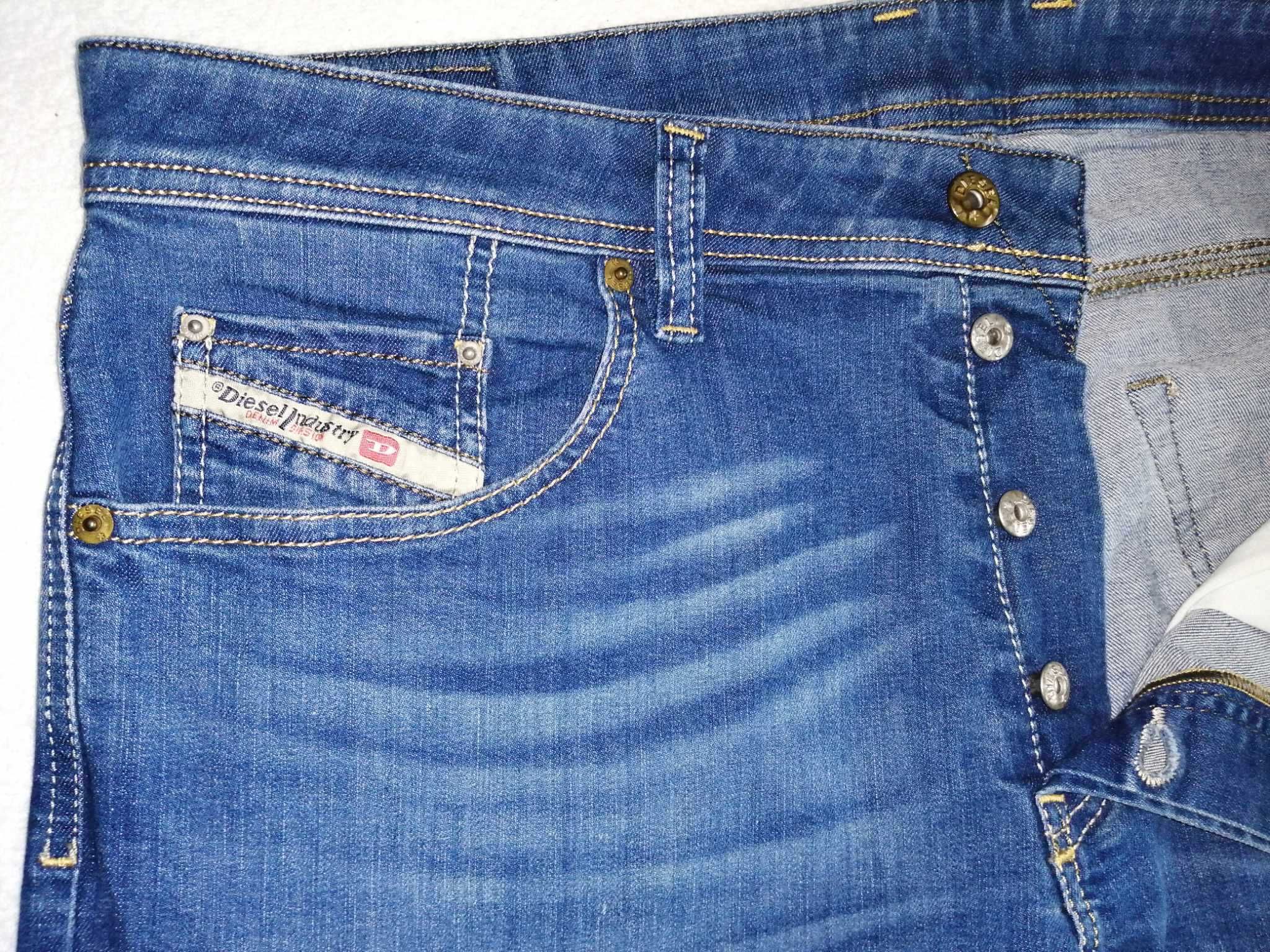 DIESEL Larkee-Relaxed Spodnie Jeans W36 L32 Dżinsy Oryginalne Jak Nowe