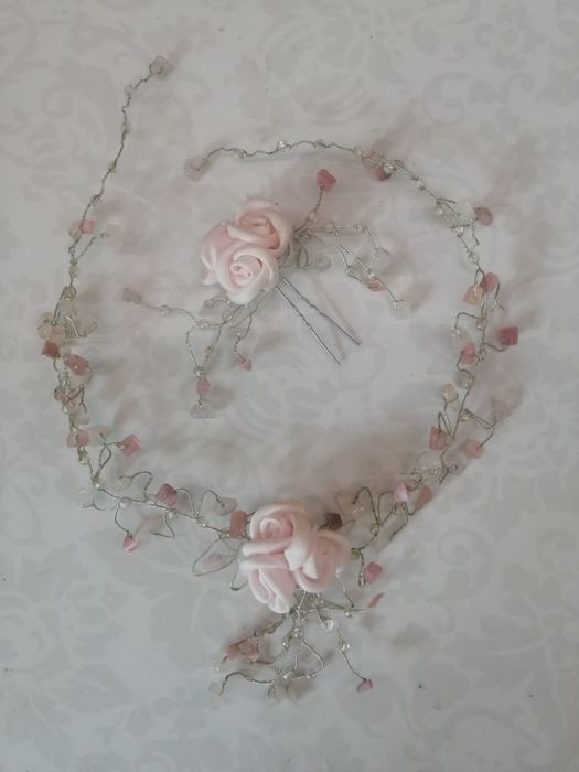 Zestaw biżuterii - naszyjnik, spinka do włosów - róż, kamyczki - ślub