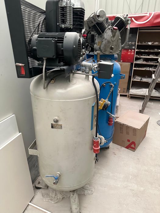 Kompresor Niemieckiej produkcji Schneider 250L