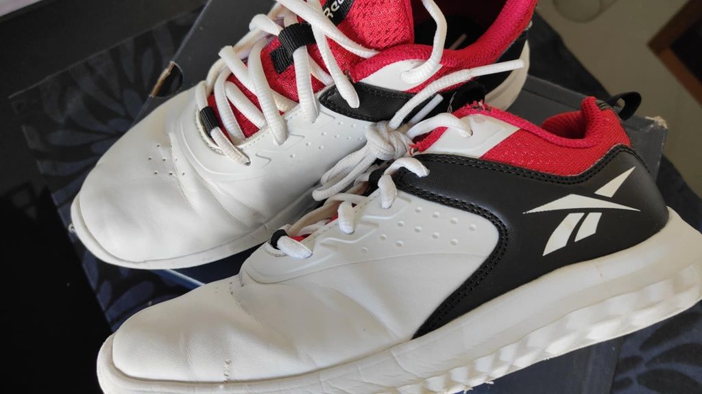 Sapatilhas Reebok tamanho 35