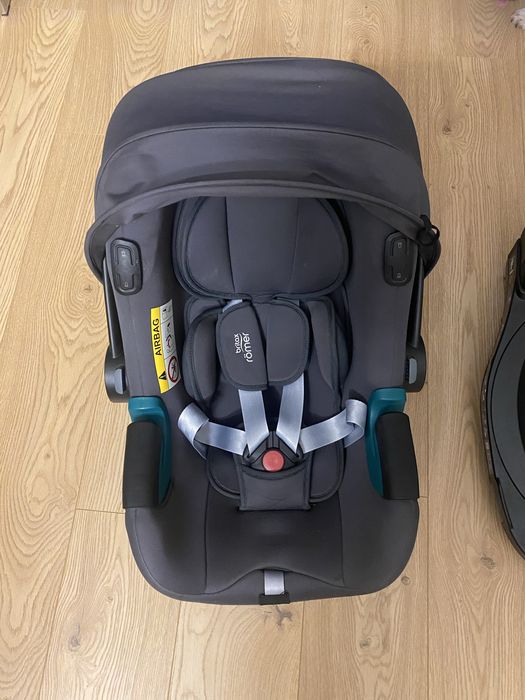 Britax Romer Baby-safe iSense fotelik samochodowy z bazą w zestawie