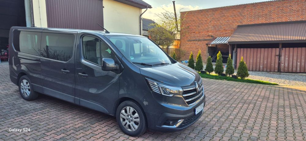 Wynajme busa 9osobowe Renault Trafic